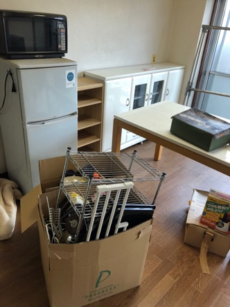 加賀市のお客様 Kさんの不用品回収前の部屋の画像