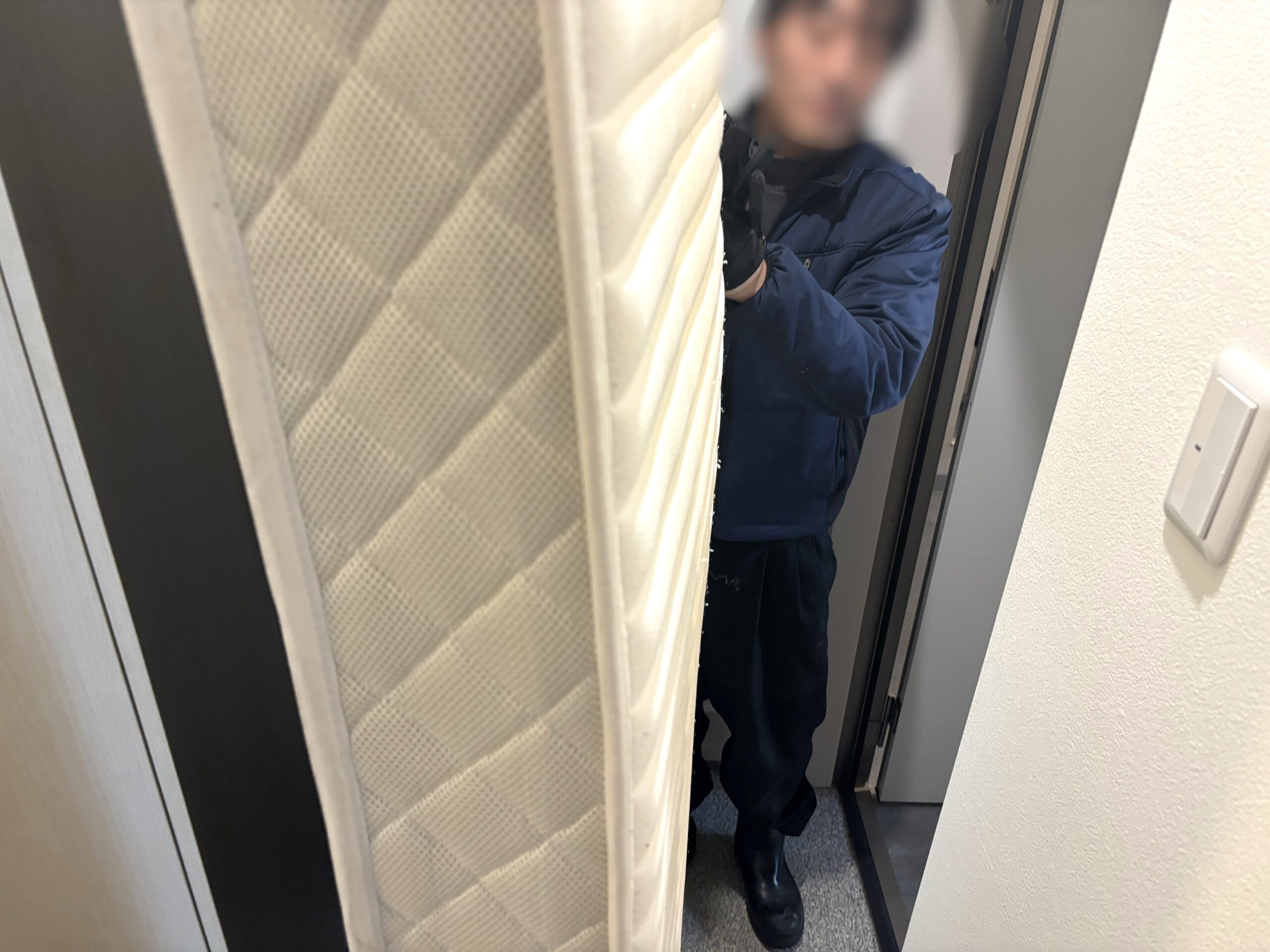 「掃除機・体重計を含む不用品をまとめてお引き取りしました」作業写真