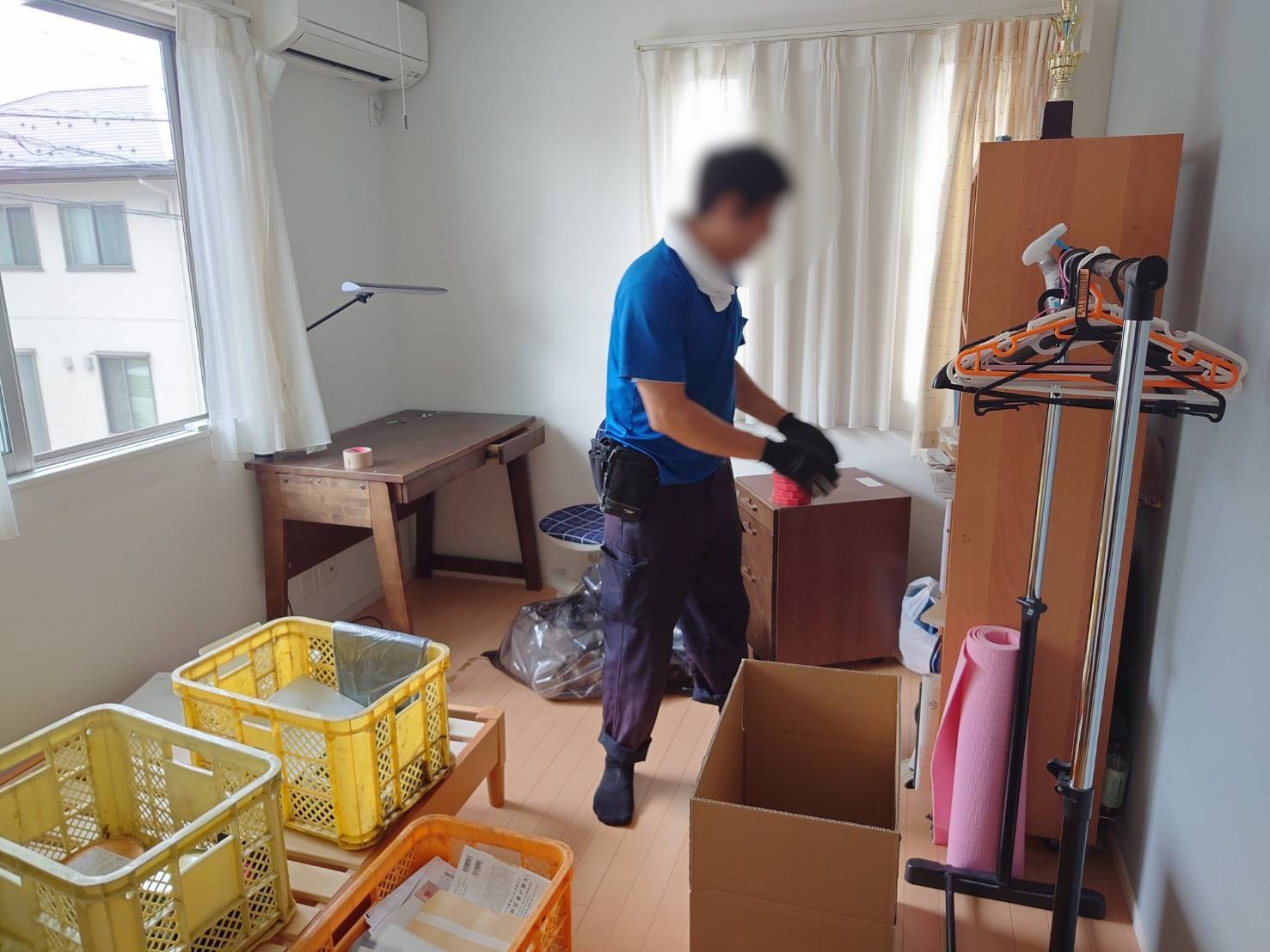 「2階に配置している2部屋分の不用品を回収しました」作業写真